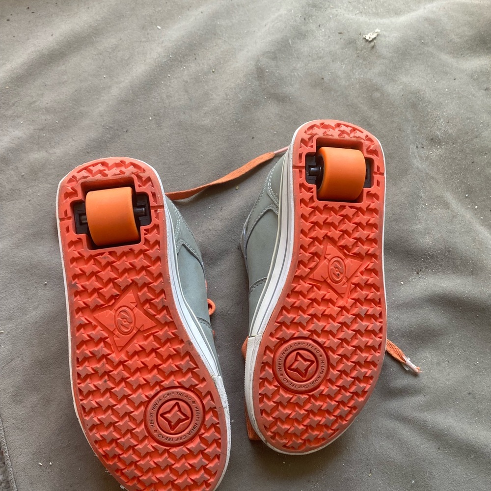 Heelys Roling shoes - Picture 2 of 4